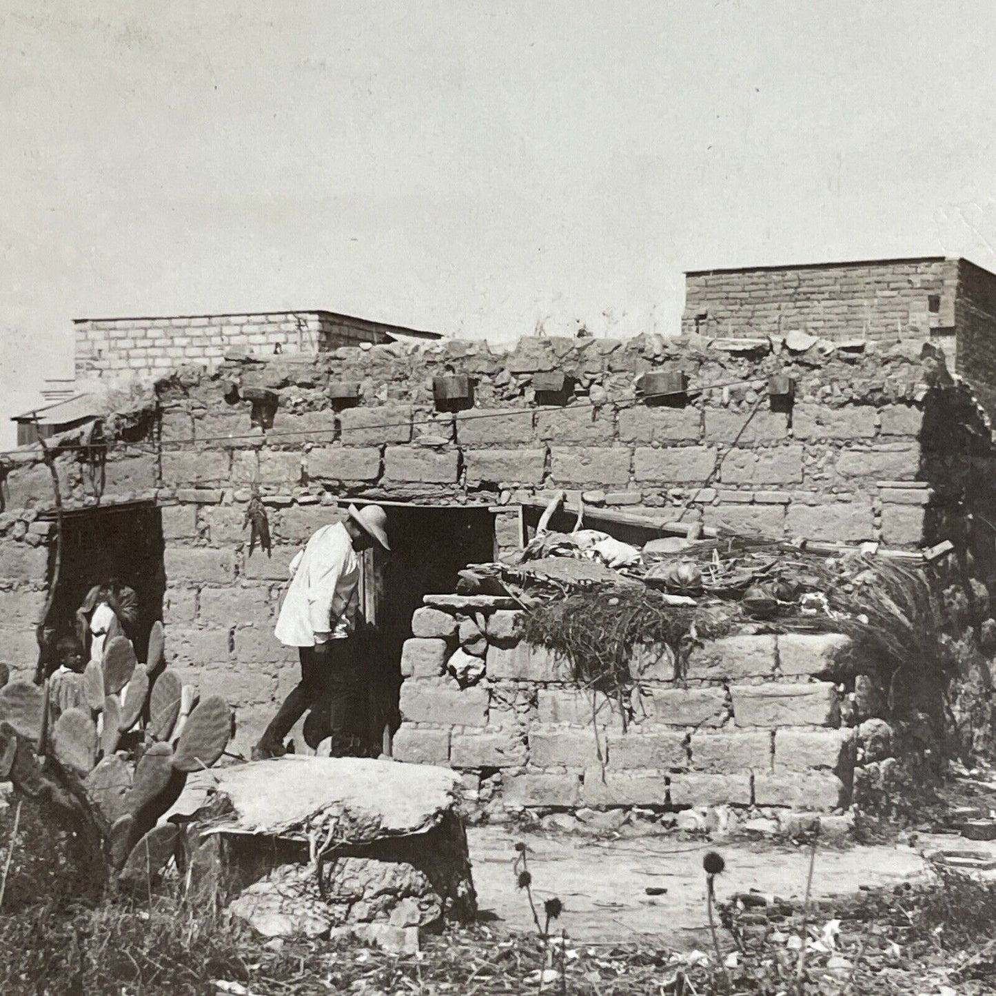 Antique 1910 Native Mexican Mud Hut Mexico City Stereoview Photo Card P4441