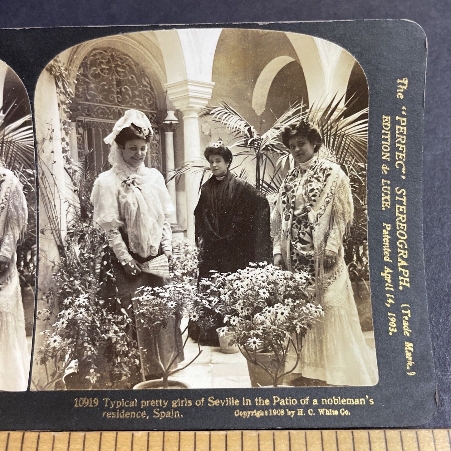 Antique 1908 Spanish High Society Women Seville Stereoview Photo Card P4214