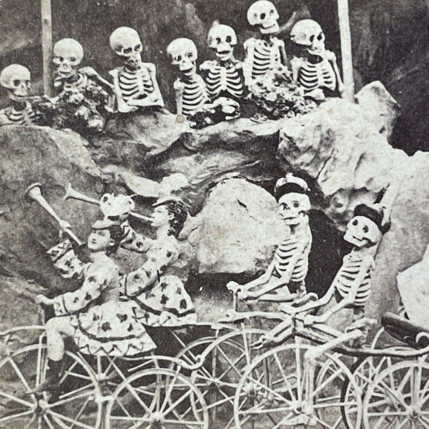 Diablerie Devil Skeleton Parade of the Dead Stereoview Antique c1870s Y1305 RARE