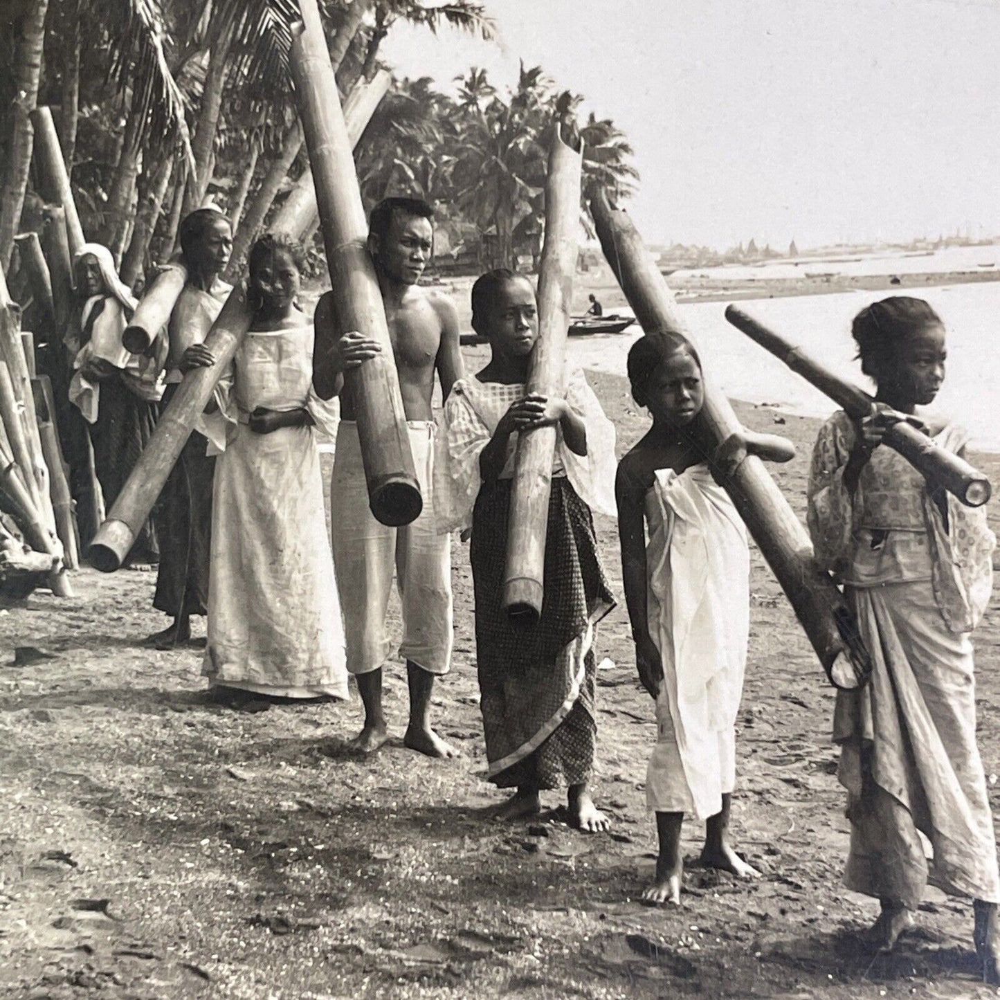 Natives Carrying Water Jugs Stereoview The Philippines Antique c1909 Y413