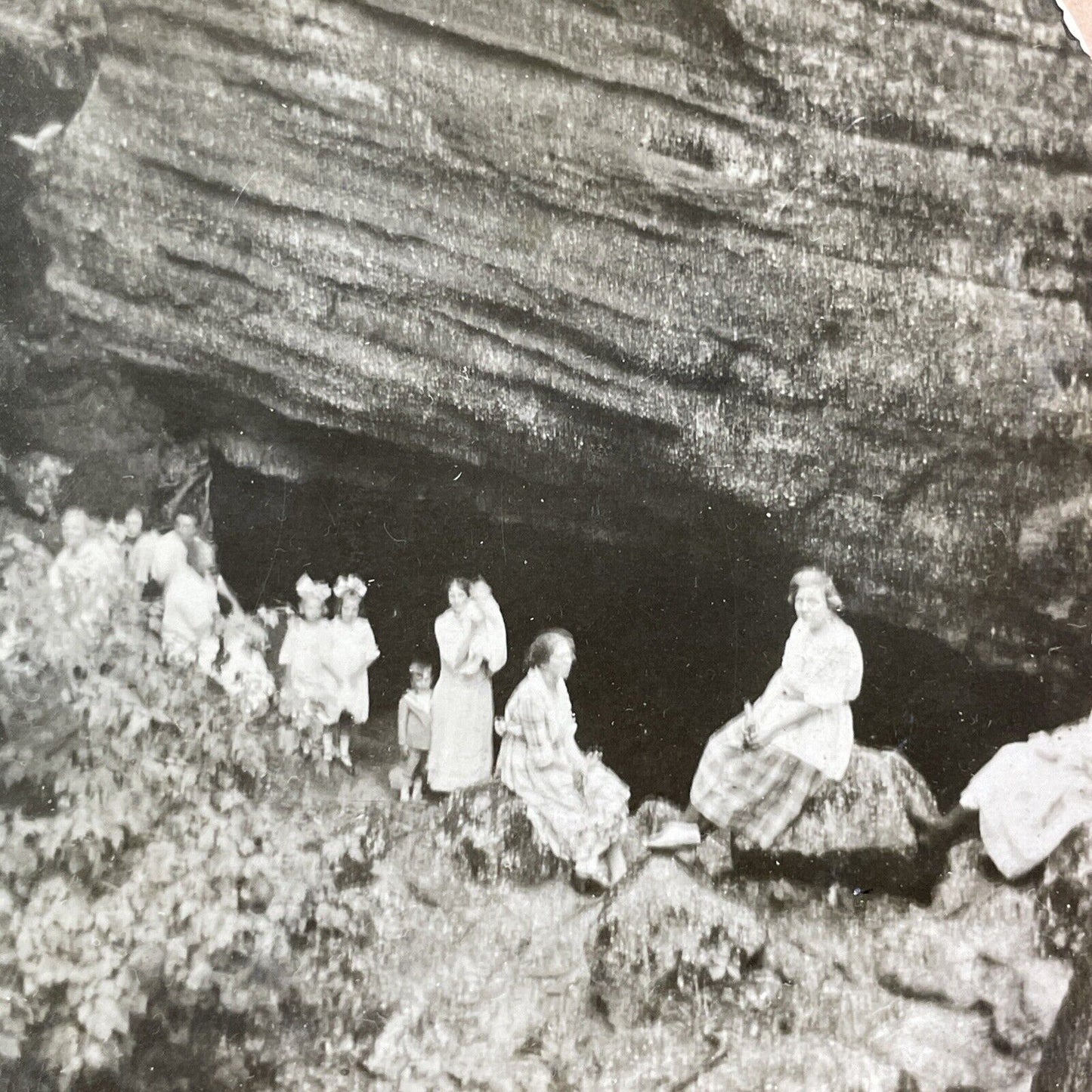 Women and Children Niagara Falls Gorge Stereoview OOAK Antique c1913 Y2733