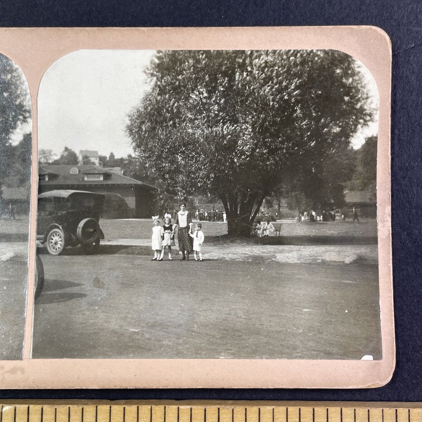 Family Crossing a Street Niagara Canada Stereoview OOAK Antique c1913 Y2735