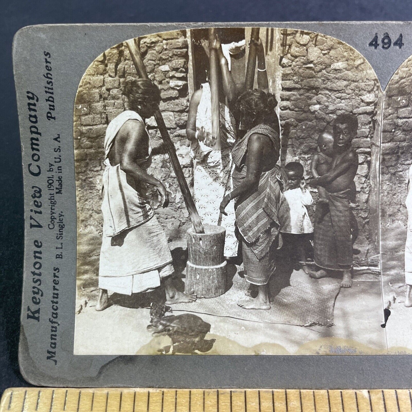 Antique 1901 Native Women And Children In Sri Lanka Stereoview Photo Card P2110