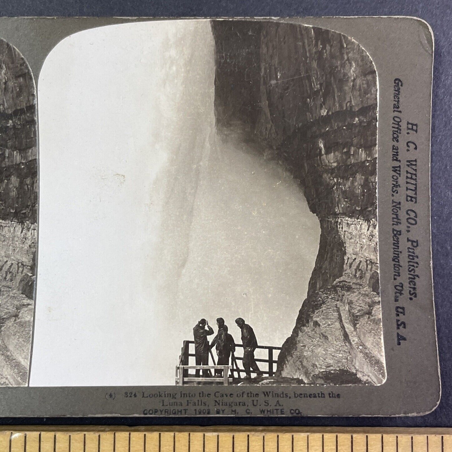 Cave of the Winds beneath Niagara Falls Stereoview Antique c1902 Y2148