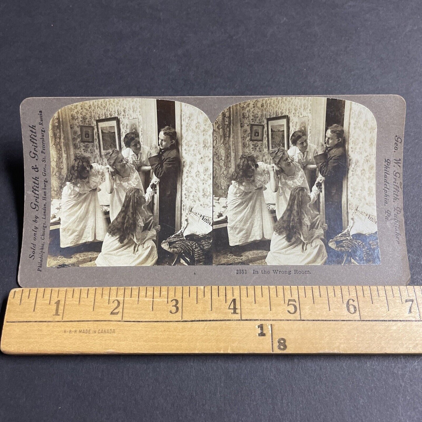 Antique 1903 Man Spies On Dressing Women Stereoview Photo Card P4737