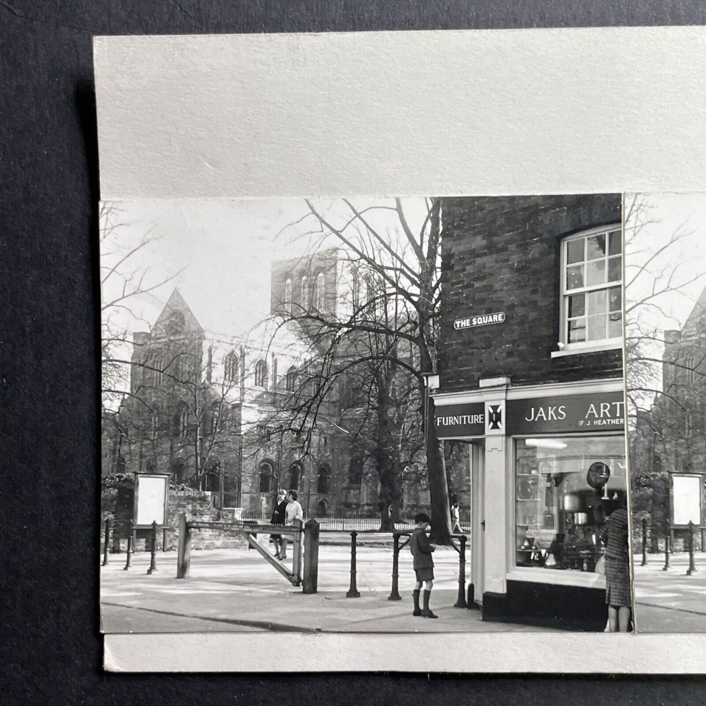 Antique 1965 1-2 The Square, Winchester UK Postcard Stereoview Photo Card P1630