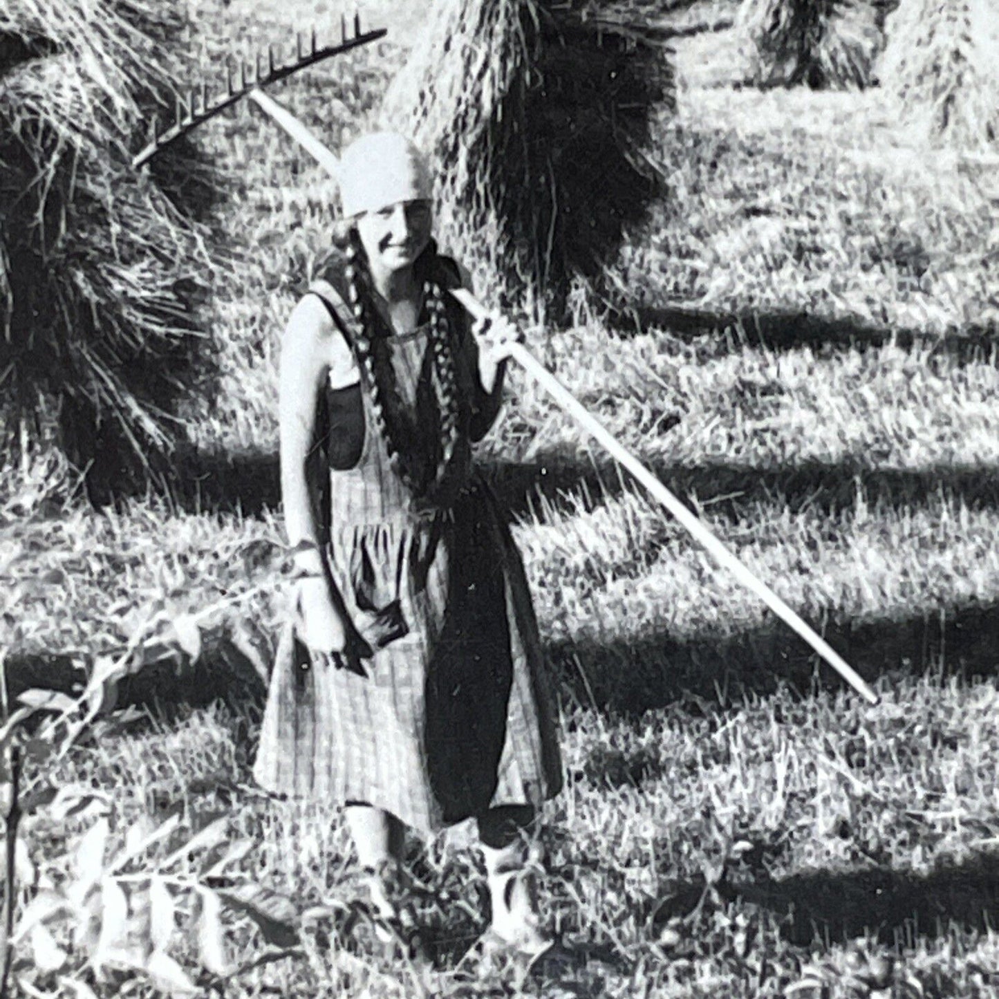 Antique 1920s Traditional Norway Farmer Girl Woman Stereoview Photo Card V2974