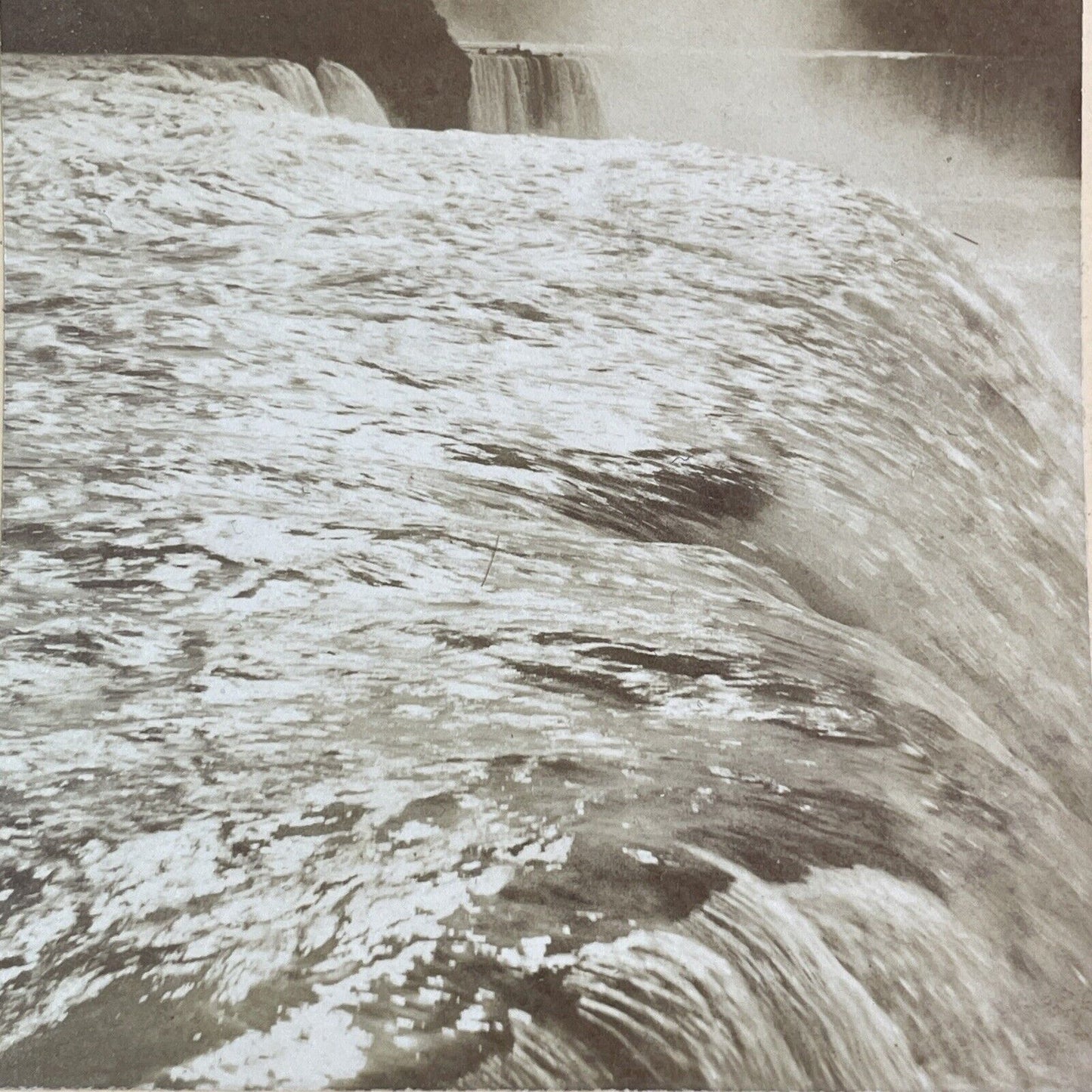 Edge of Niagara Falls from Prospect Point Stereoview Antique c1880 Y2211