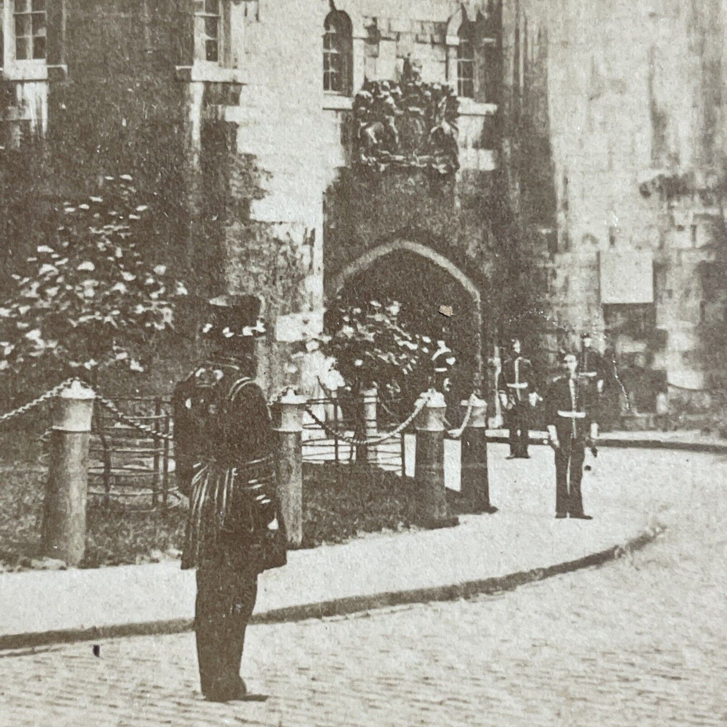 Antique 1880s Tower Of London Yeoman Guards Stereoview Photo Card P4520