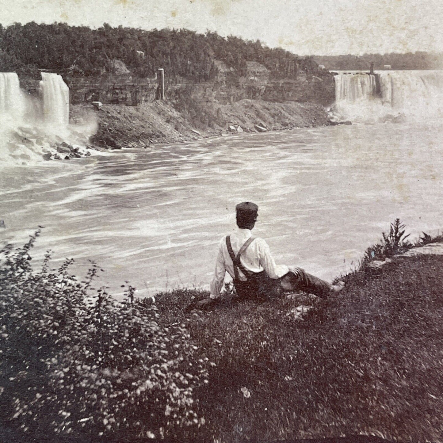 George Barker Self-Portrait at Niagara Falls Stereoview Antique c1870s X1929