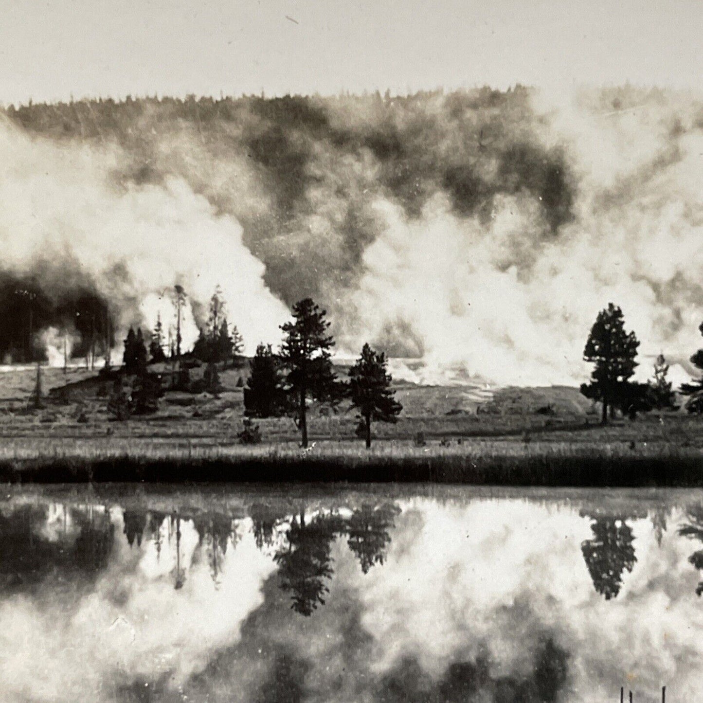 Antique 1910s Multiple Geysers Yellowstone Park Stereoview Photo Card V2660