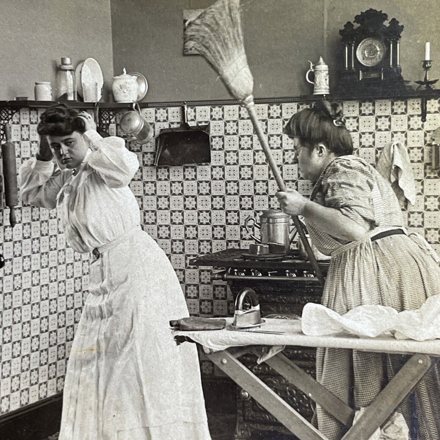 Antique 1906 Wife Chases Mistress Out Of Kitchen Stereoview Photo Card P1644