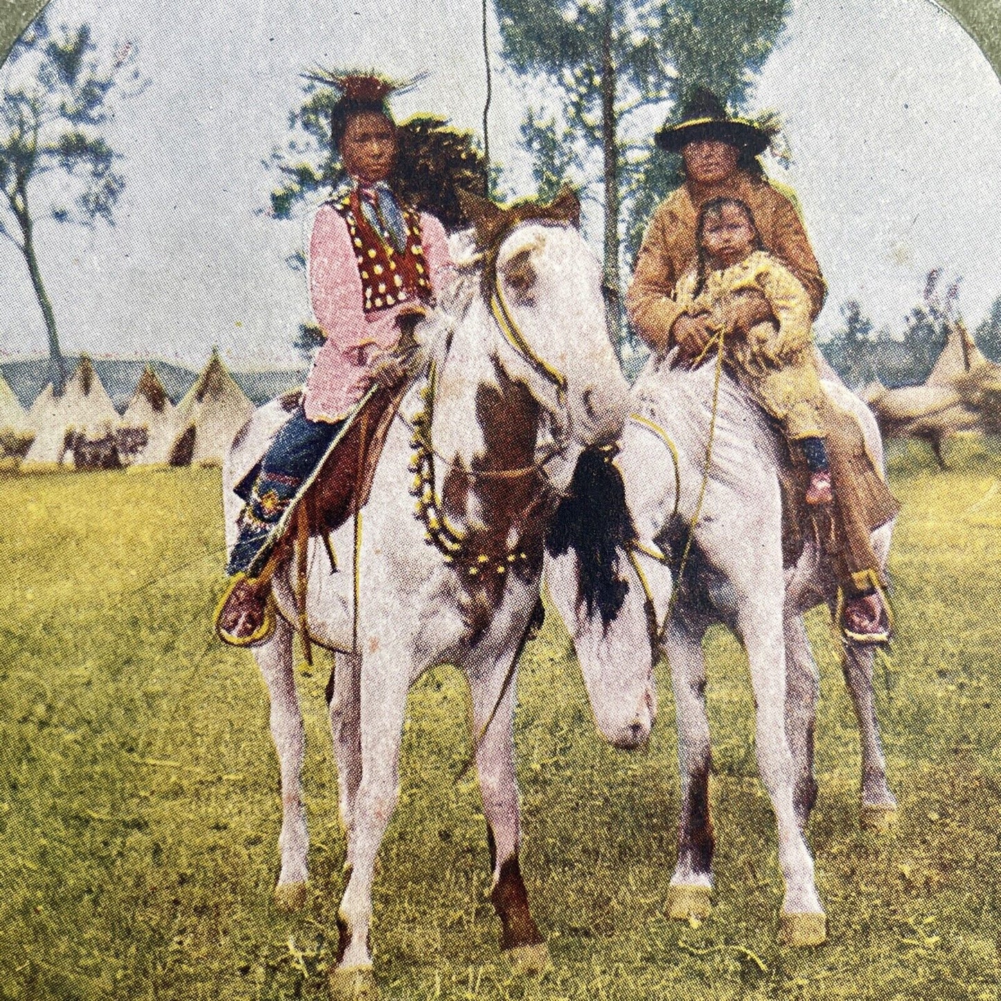 Antique 1899 Sioux Warrior With Children Stereoview Photo Card P580-062