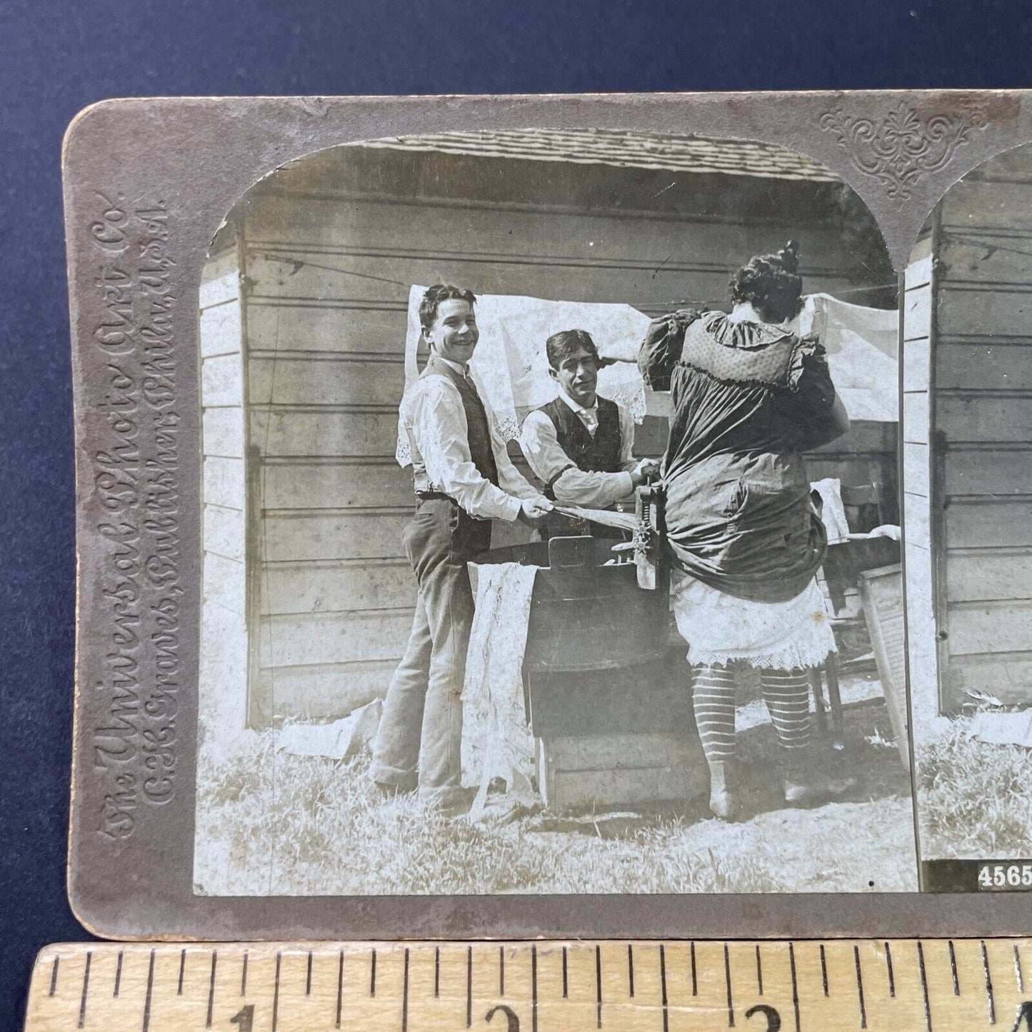 Antique 1901 Womans Dress Caught In Washing Machine Stereoview Photo Card P2932