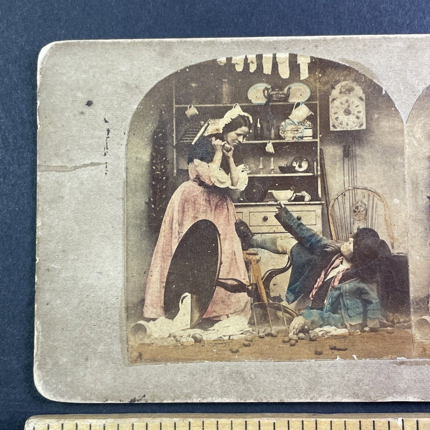 Woman Hits Drunk Man With A Dust Pan Stereoview Antique c1860 X3679