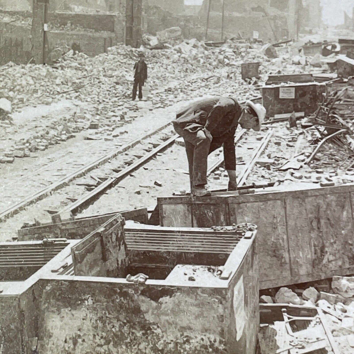 San Francisco Earthquake Vault Thieves Stereoview Photo Card Antique 1906 X818