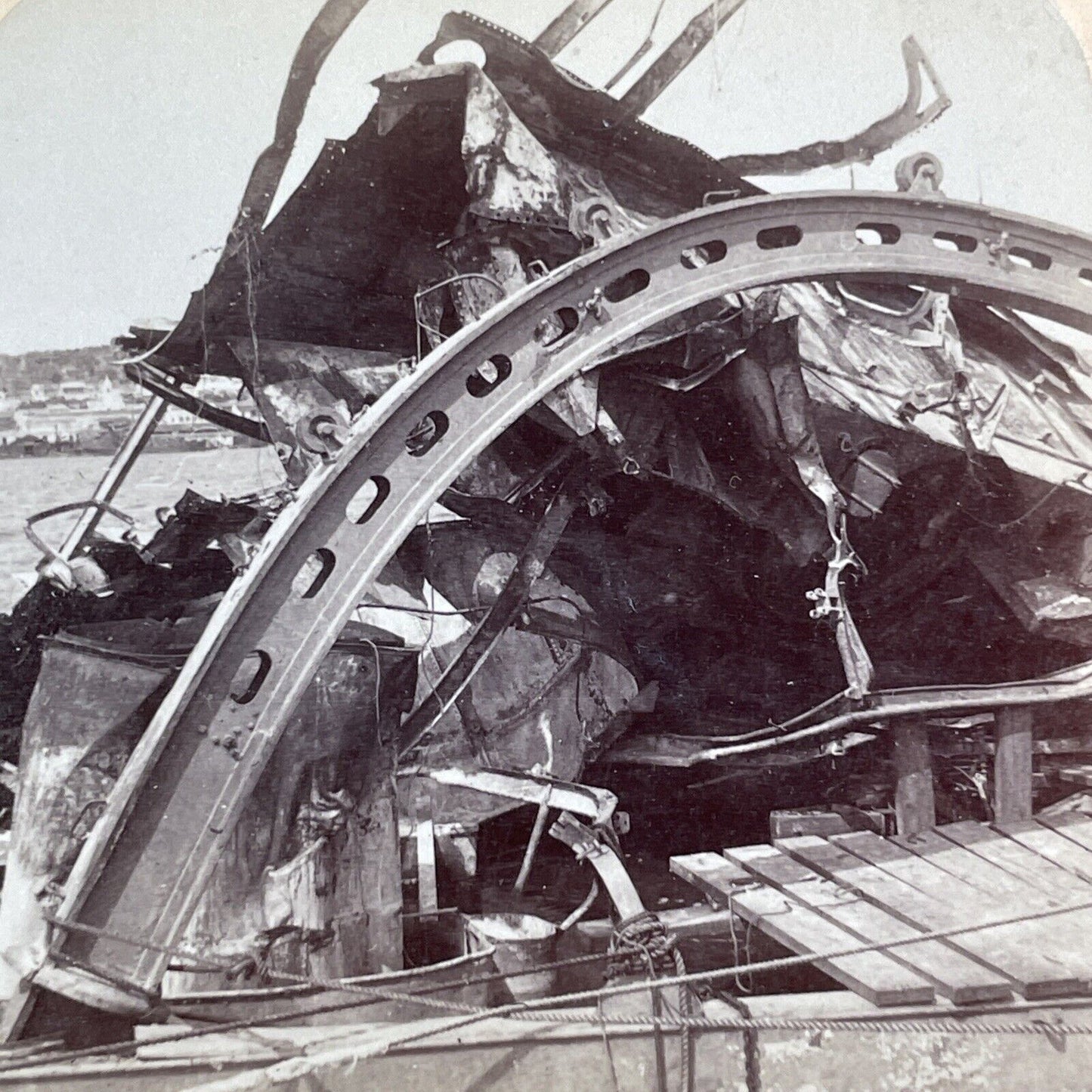 USS Maine Navy Cruiser Sunk Sinking Wreck Stereoview Antique c1898 X3152