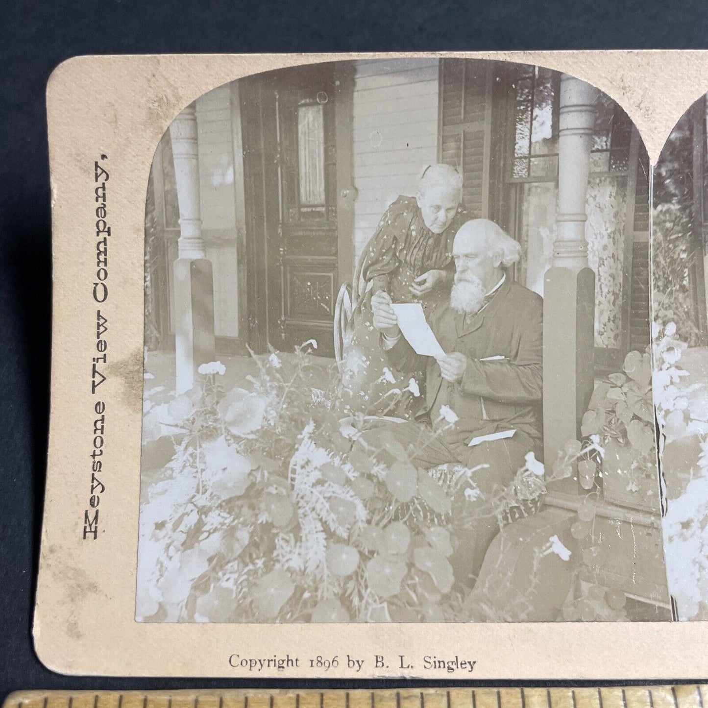 Antique 1896 Old Man & Woman Read A Letter Stereoview Photo Card P4713