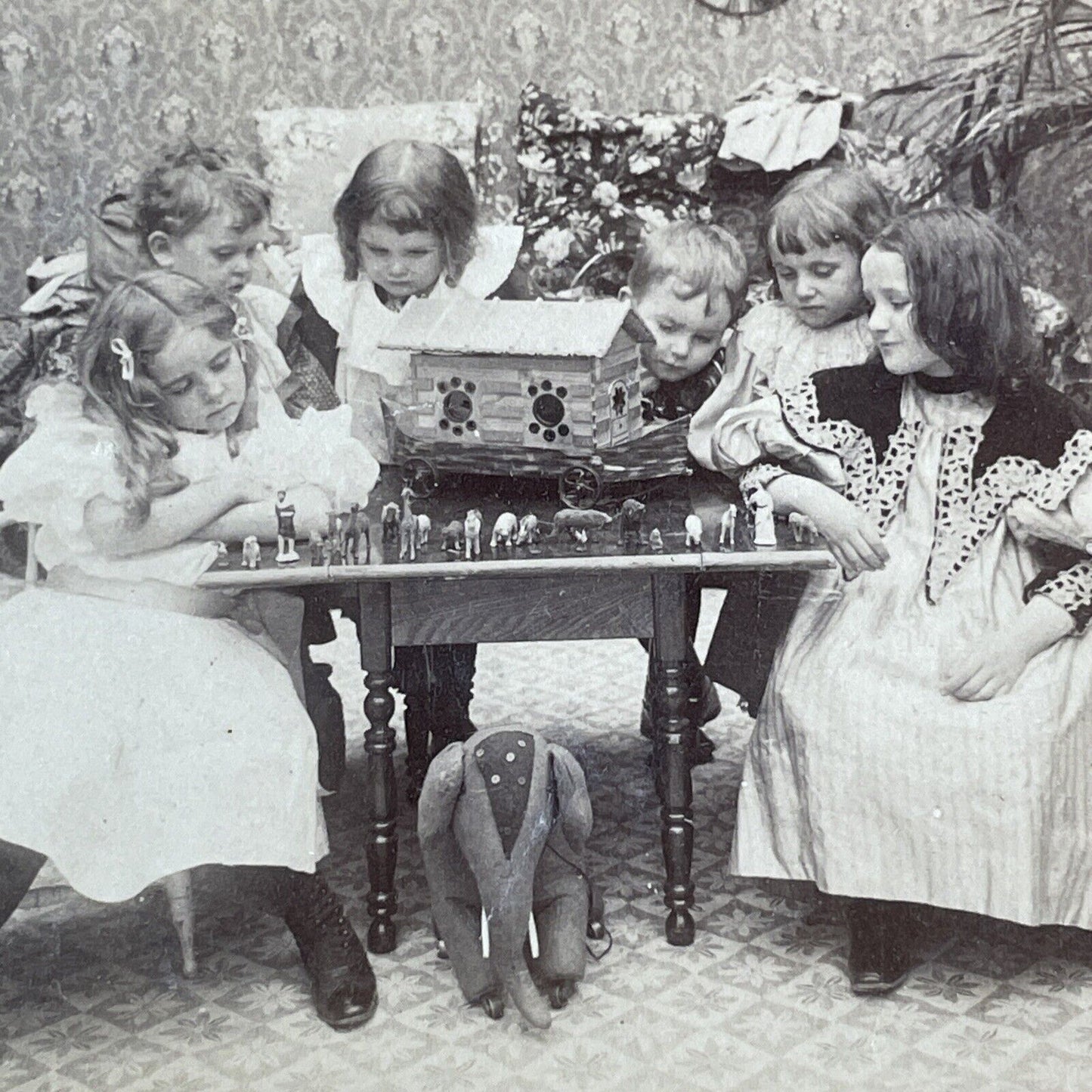 Children Build Noah's Ark & Bisque Animals Stereoview Antique c1898 X3127