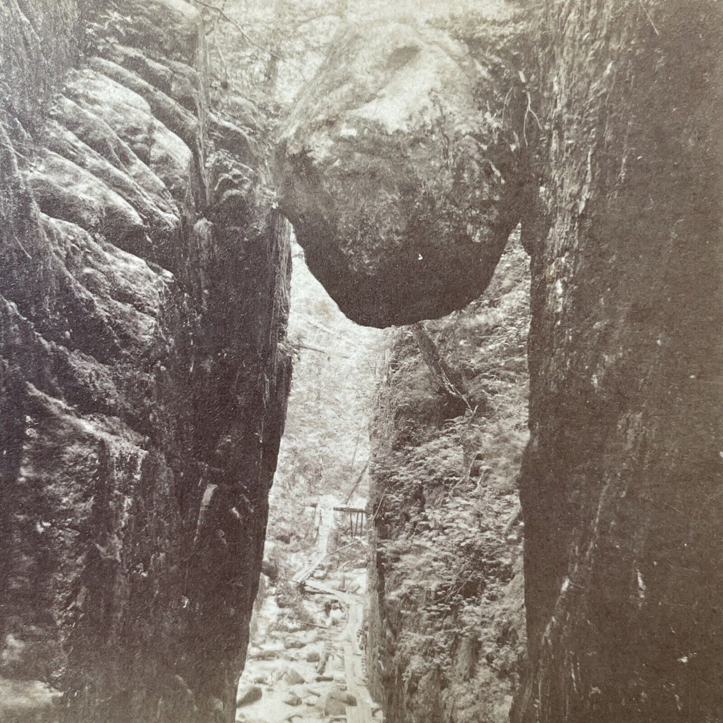 Antique 1870s Rock Flume Franconia Notch NH Stereoview Photo Card V1968