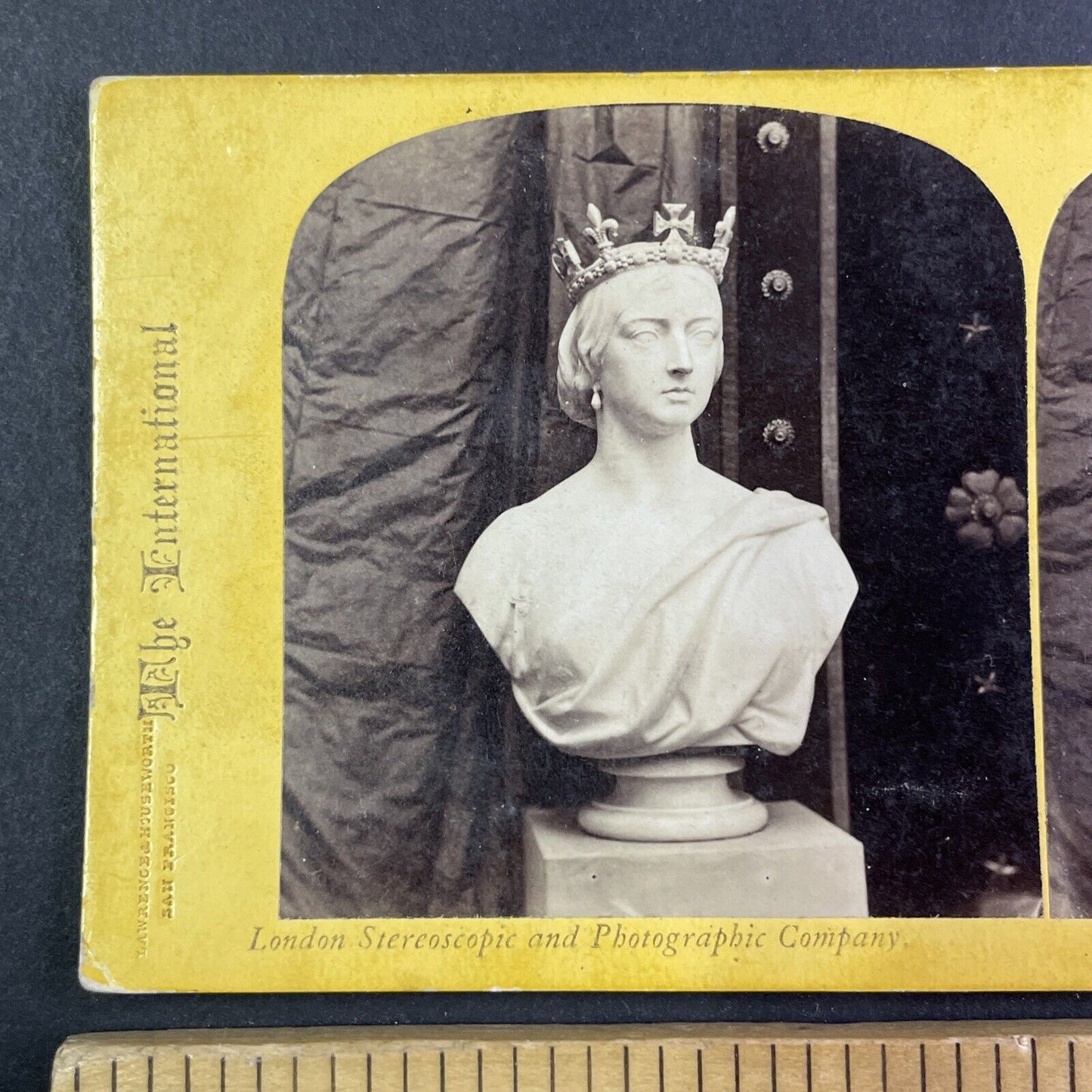 Queen Victoria Bust Stereoview Thomas Houseworth Antique c1862 Y1399