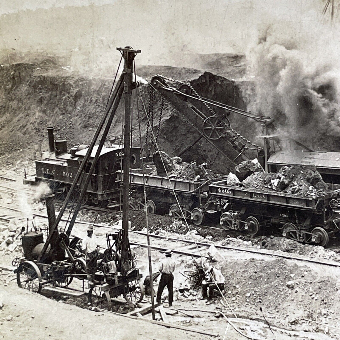 Primitive Steam Construction Excavator Stereoview Antique c1910 Y2813