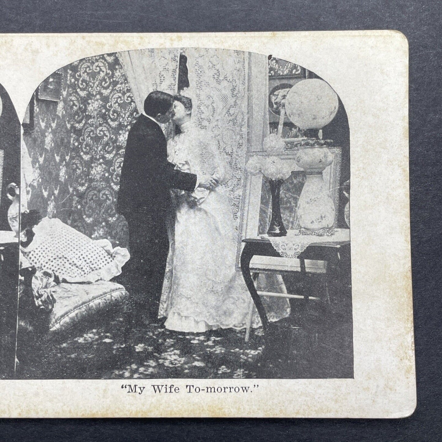 Antique 1905 Bride And Groom Kiss Before Wedding Stereoview Photo Card P580-033