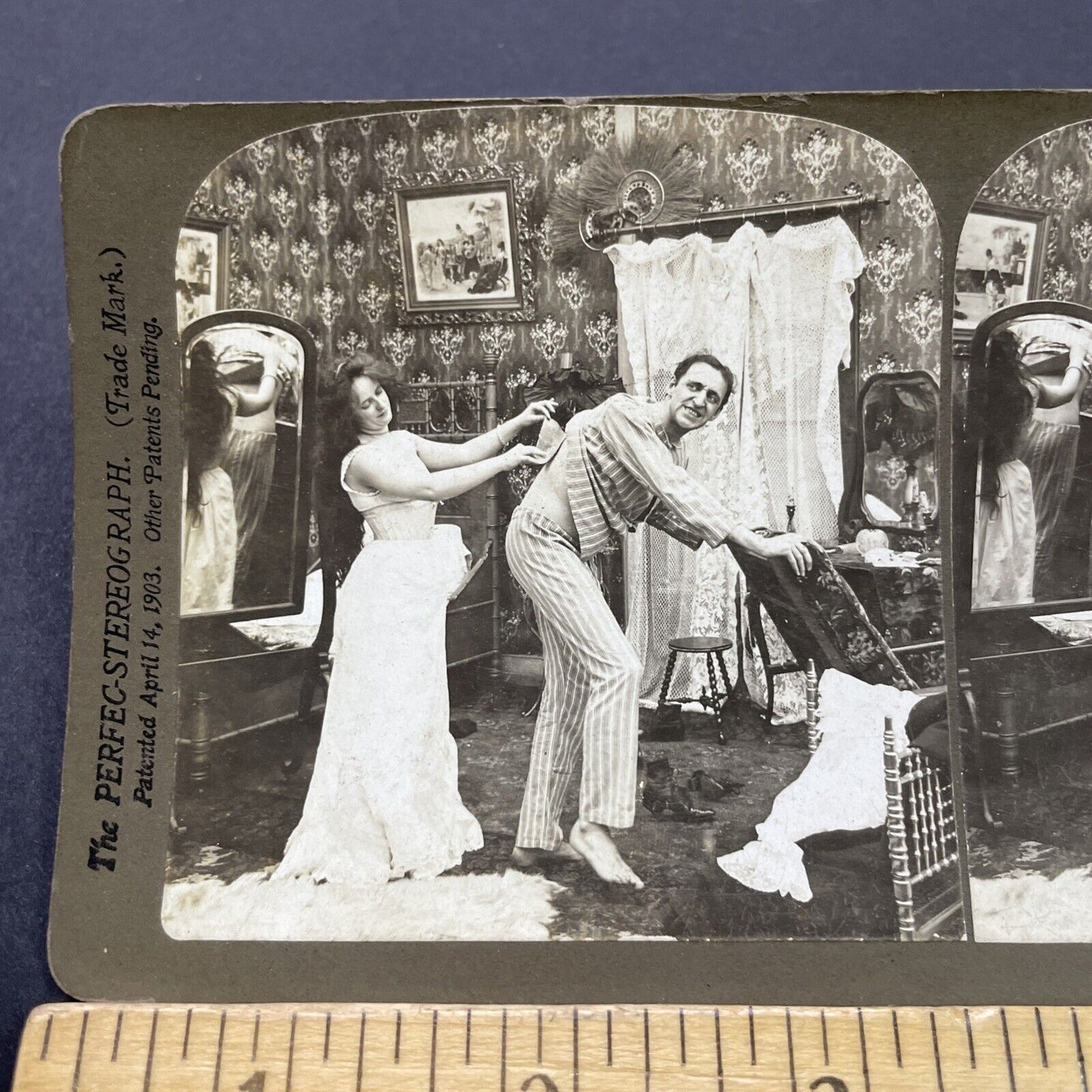 Antique 1902 Woman Waxes Man's Back Stereoview Photo Card P2698
