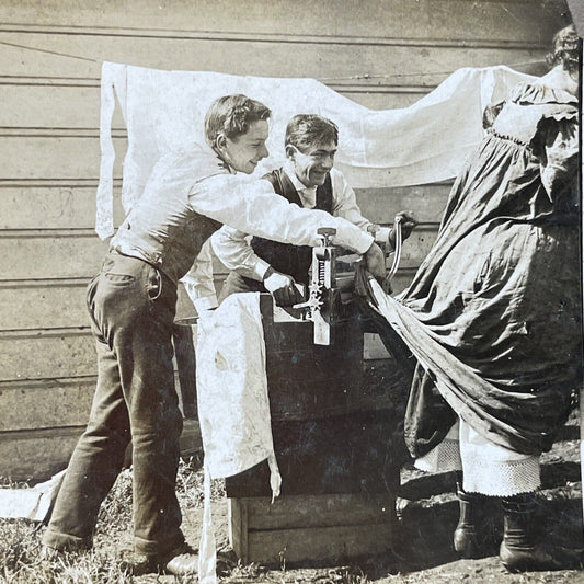 Antique 1901 Womans Dress Stuck In Washing Machine Stereoview Photo Card P2933