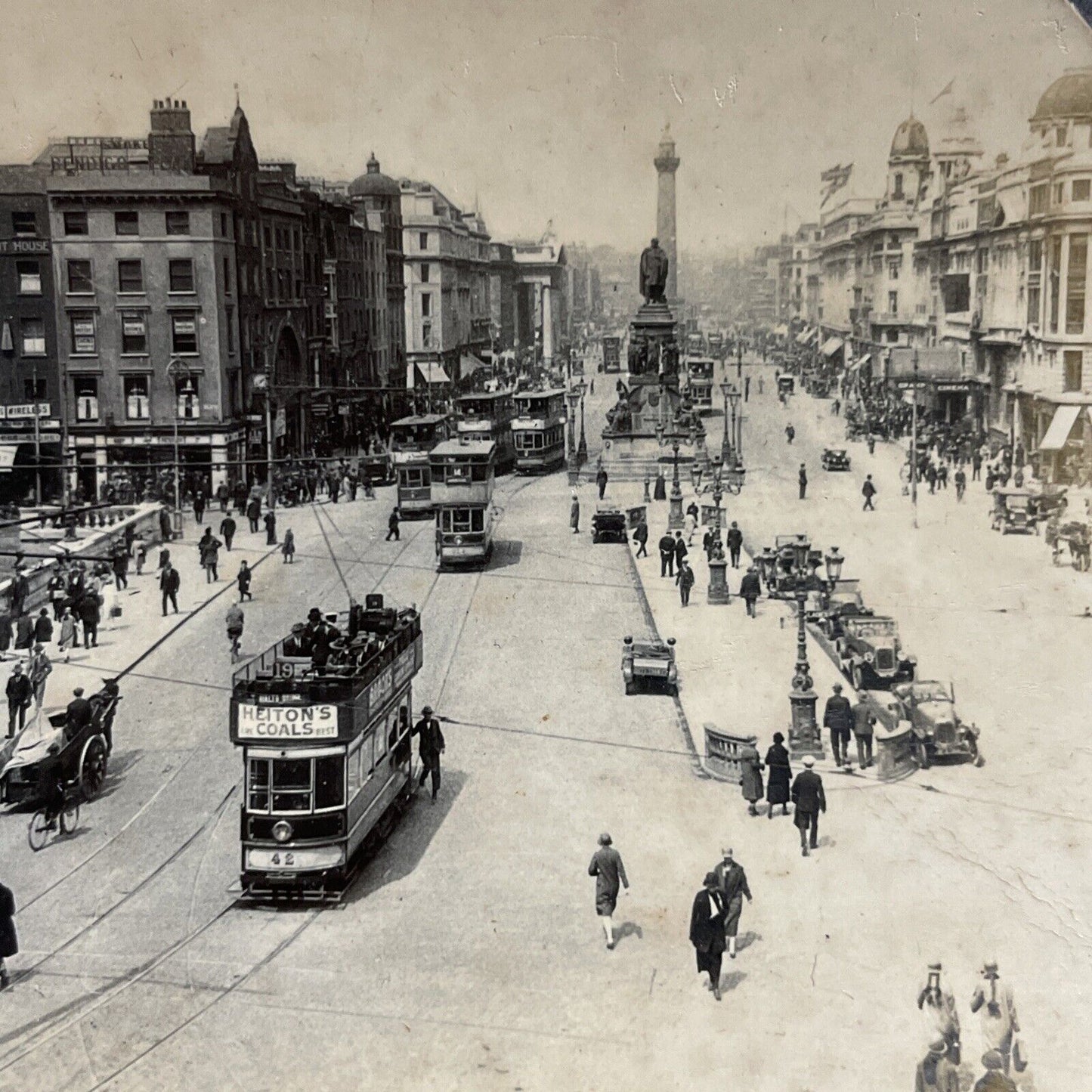 Antique 1930s Downtown Dublin Ireland Main Street Stereoview Photo Card P4980