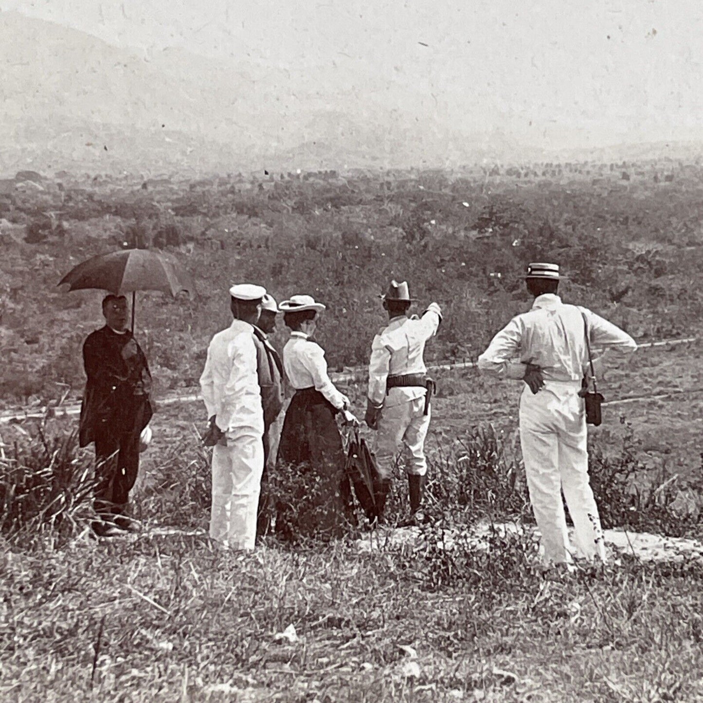 Wealthy People Planning A Battle Stereoview Santiago Cuba Antique c1899 X3252