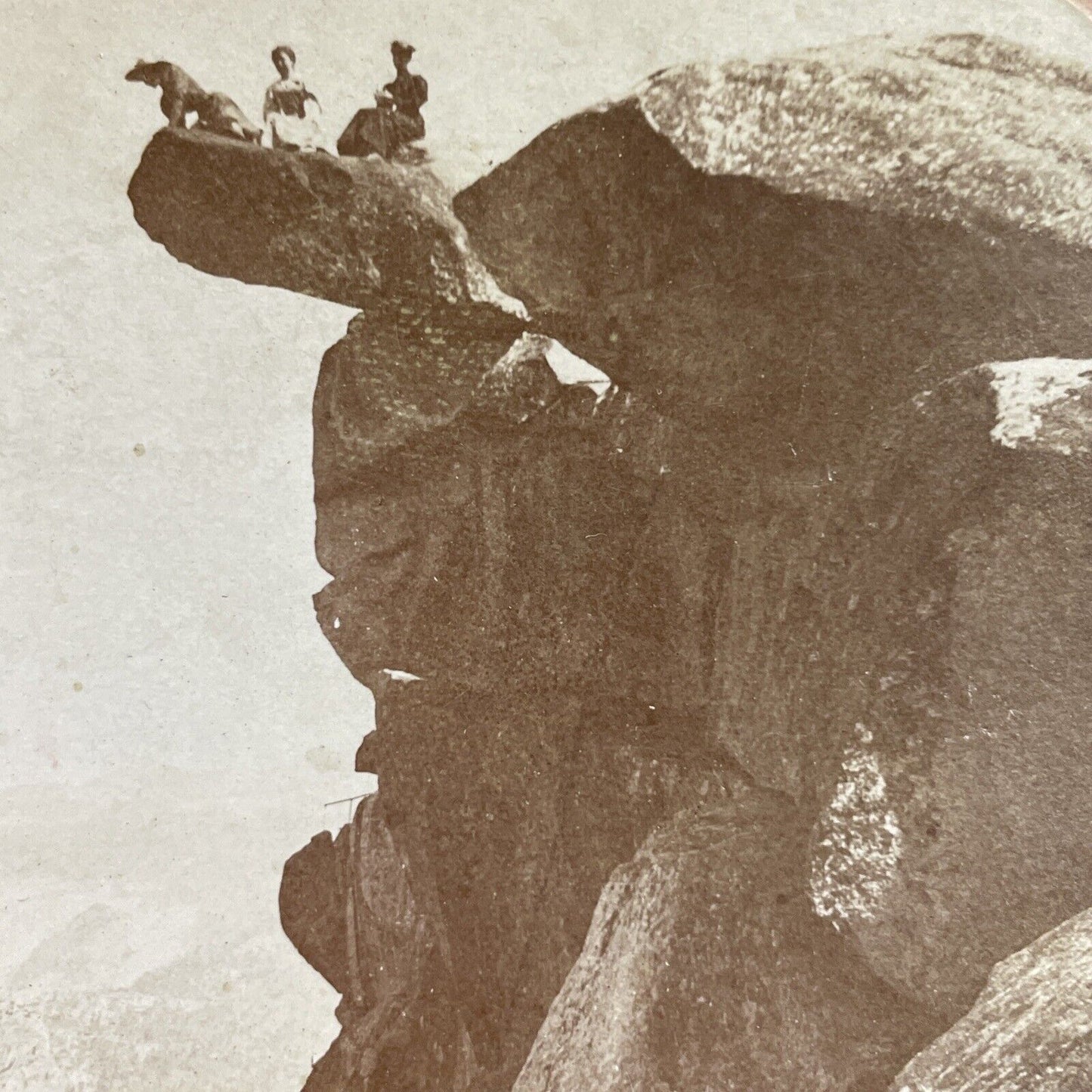 Antique 1899 Women On The Edge Yosemite Glacier Point Stereoview Photo Card 3564