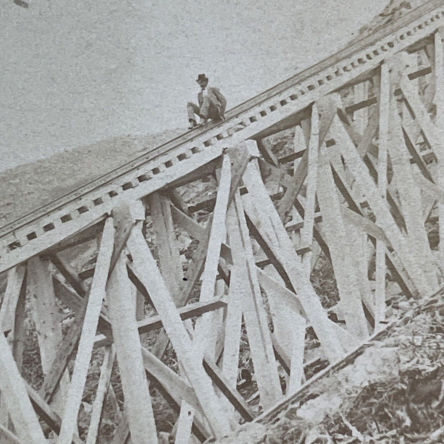 Worker Sliding Down A Railroad Bridge Stereoview Photo Card Antique c1870 X1005