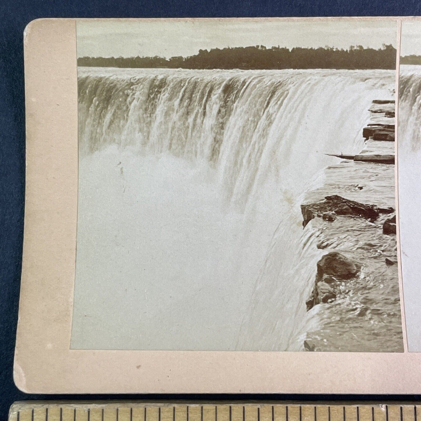 Niagara Falls Top of Waterfall Stereoview B.W. Kilburn Antique c1891 Y2569