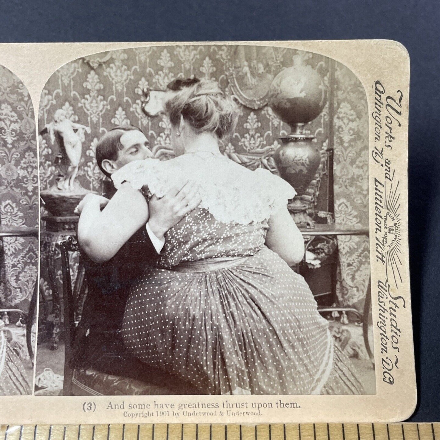 Antique 1901 Larger Woman & Small Man Kissing Stereoview Photo Card V3201