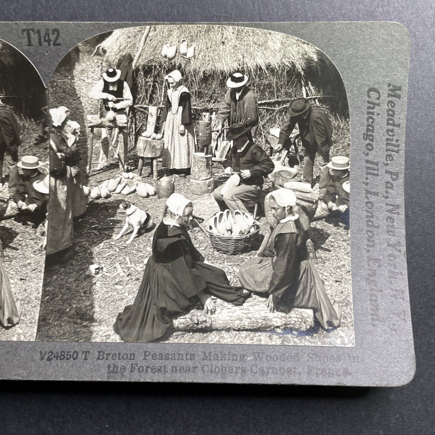 Antique 1912 Wooden Shoes Clohars-Carnoët France Stereoview Photo Card P1668