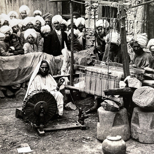 Antique 1918 Making Wool Clothes Srinagar India Stereoview Photo Card P1716