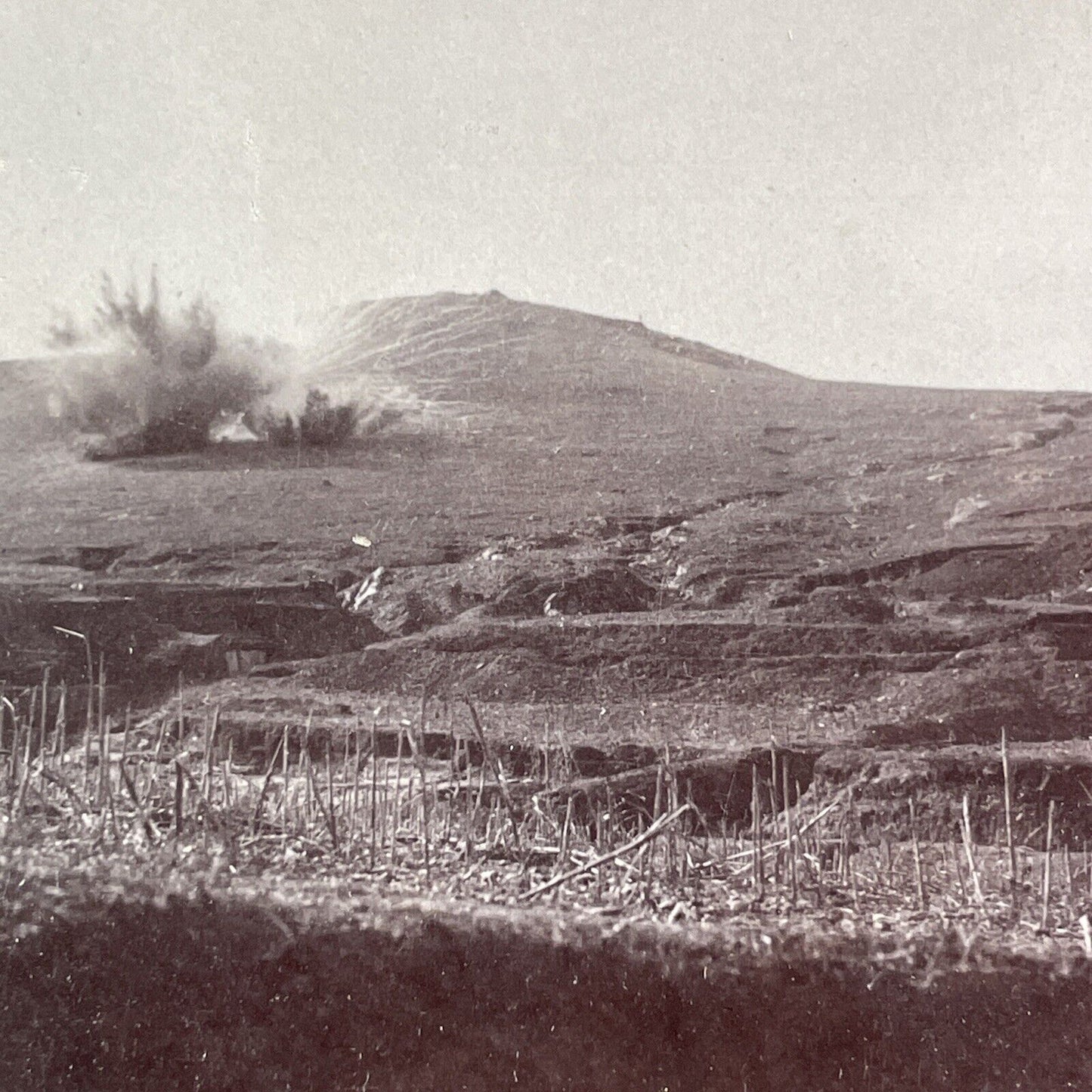 Russian Shelling Japanese Soldiers In China Stereoview Antique c1905 X3118