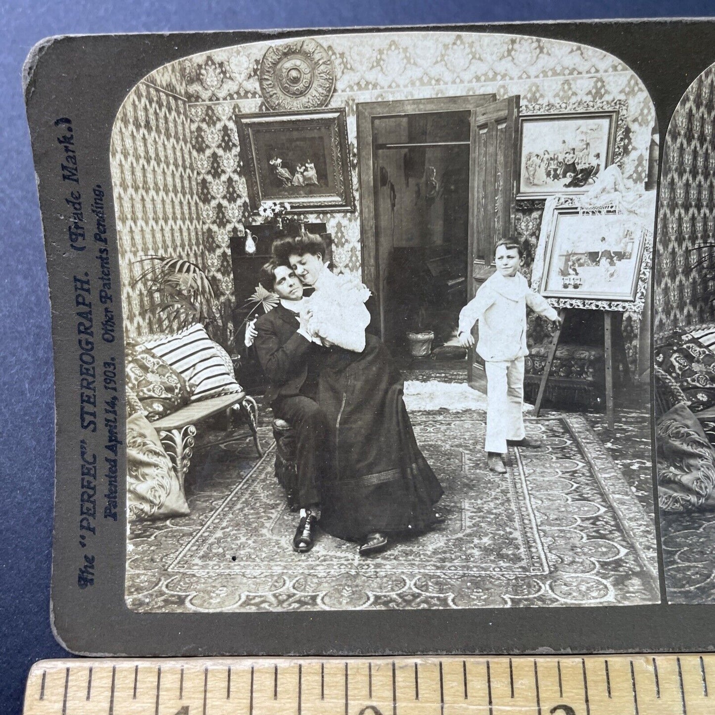 Antique 1901 Man And Woman Caught Cuddling By Boy Stereoview Photo Card P2897