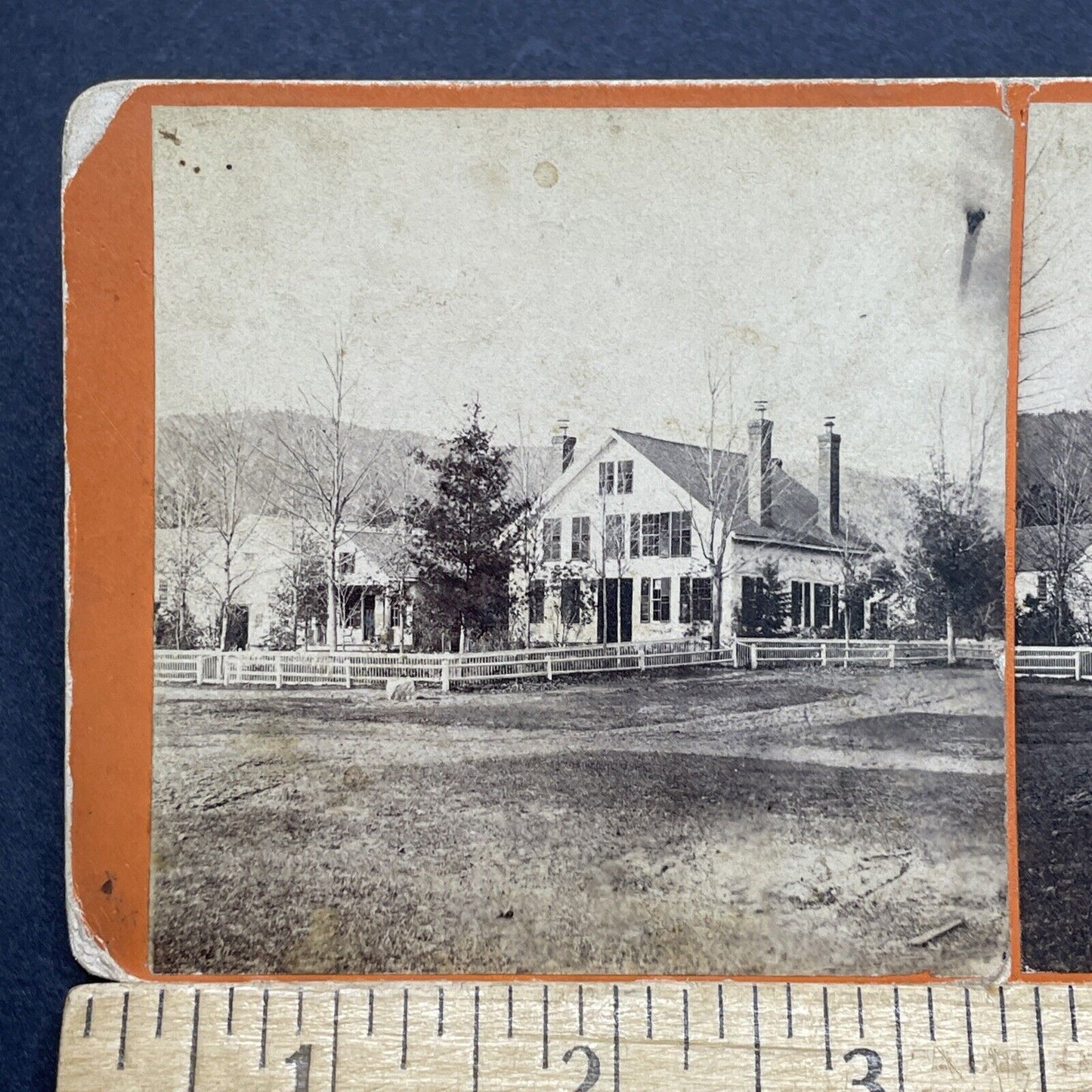 Antique 1860s Colonial Home Plymouth New Hampshire Stereoview Photo Card V1702