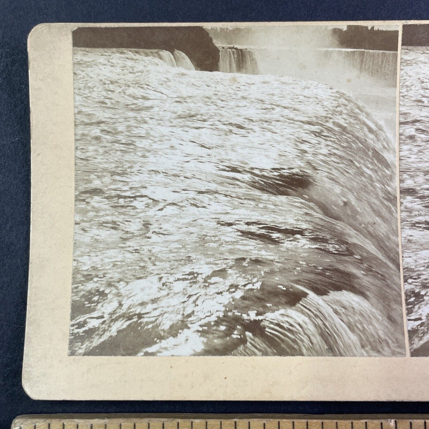 Edge of Niagara Falls from Prospect Point Stereoview Antique c1880 Y2211