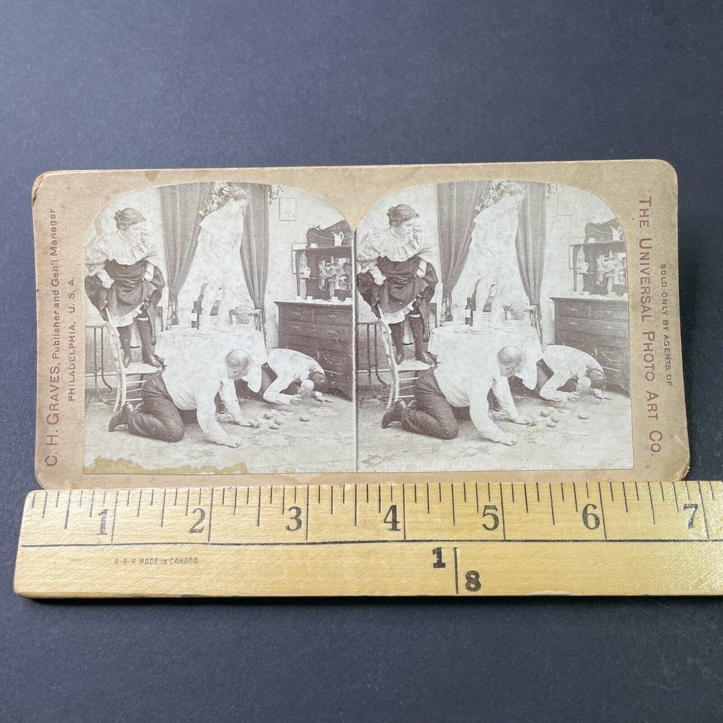 Antique 1890s Men Try To Catch A Mouse At Dinner Stereoview Photo Card P2980