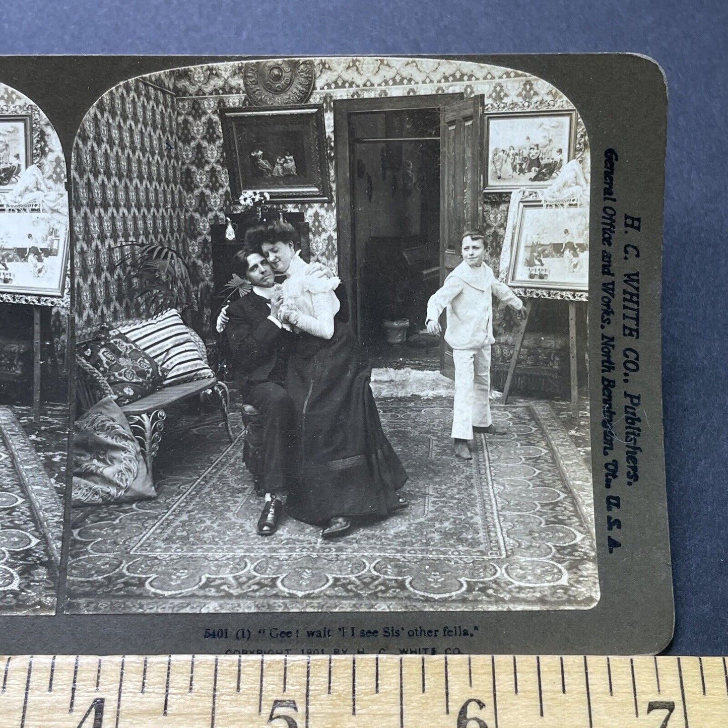 Antique 1903 Woman Gets Caught Snuggling Lover Stereoview Photo Card P2701