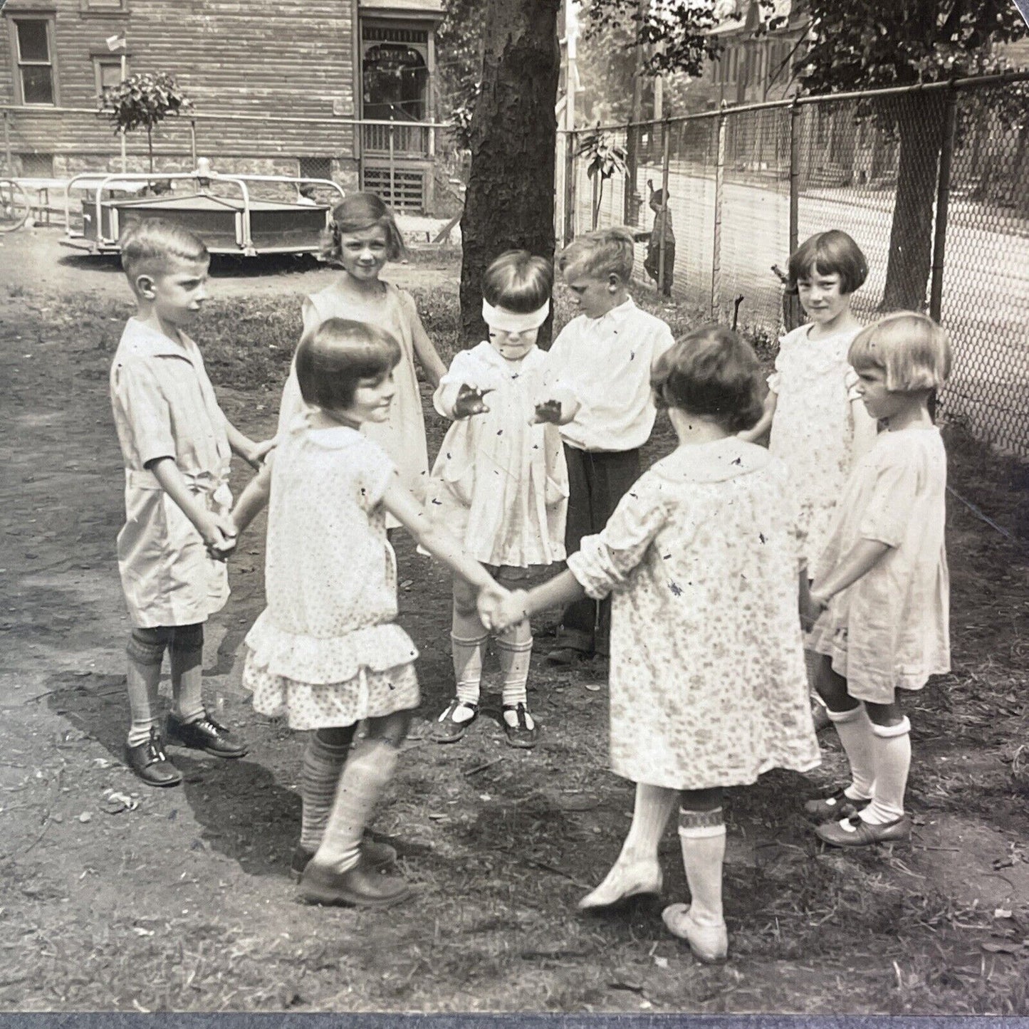 Children Play Blind Man's Buff Stereoview Scarce Late View Antique c1935 Y1347