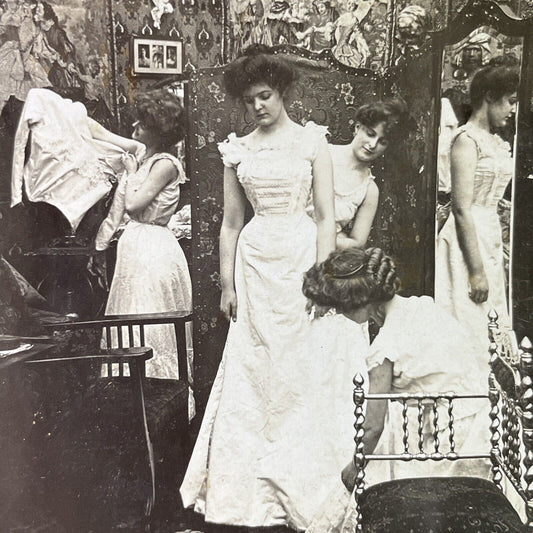 Antique 1902 Bride & Bridesmaids Getting Dressed Stereoview Photo Card P3389