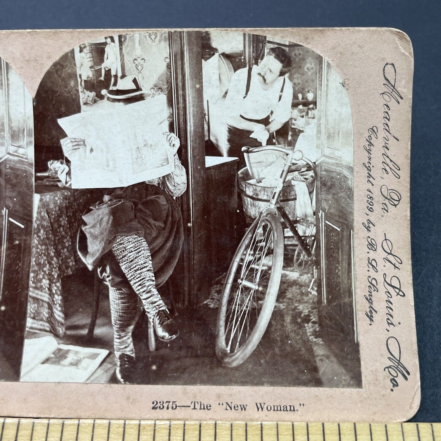 Antique 1899 Feminist Woman Reads Newspaper Stereoview Photo Card P2675