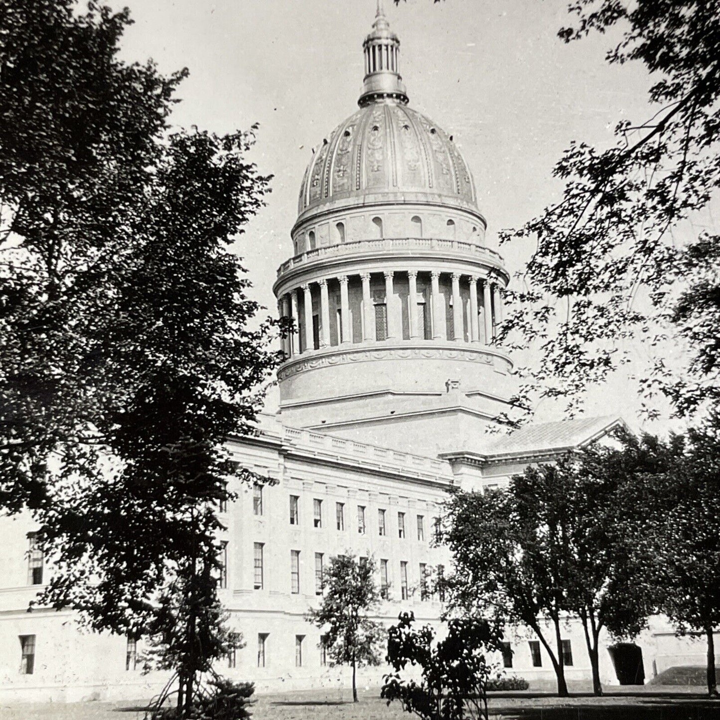 Antique 1930s State Capitol Building Charleston WV Stereoview Photo Card V2606