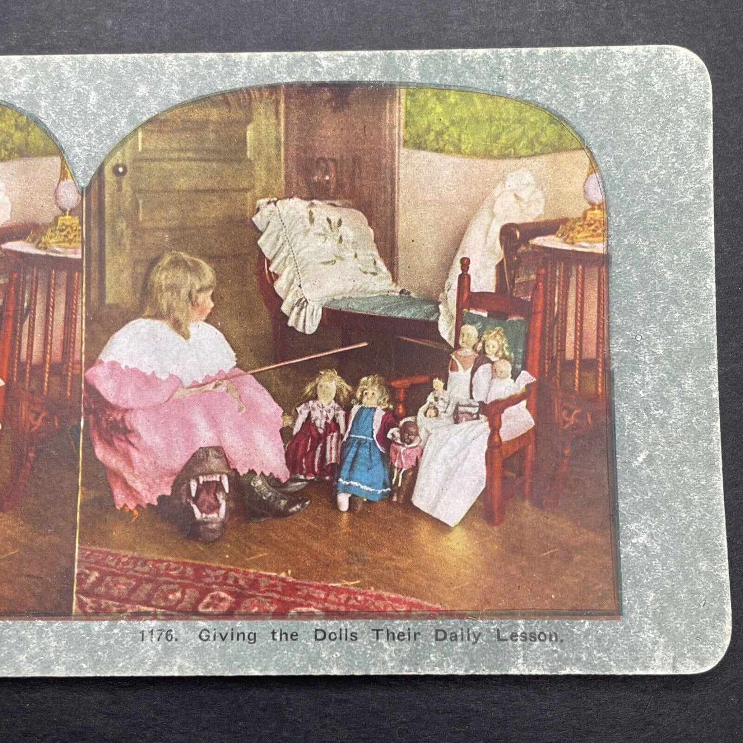 Antique 1898 Child Playing On A Bearskin Rug Stereoview Photo Card P580-003