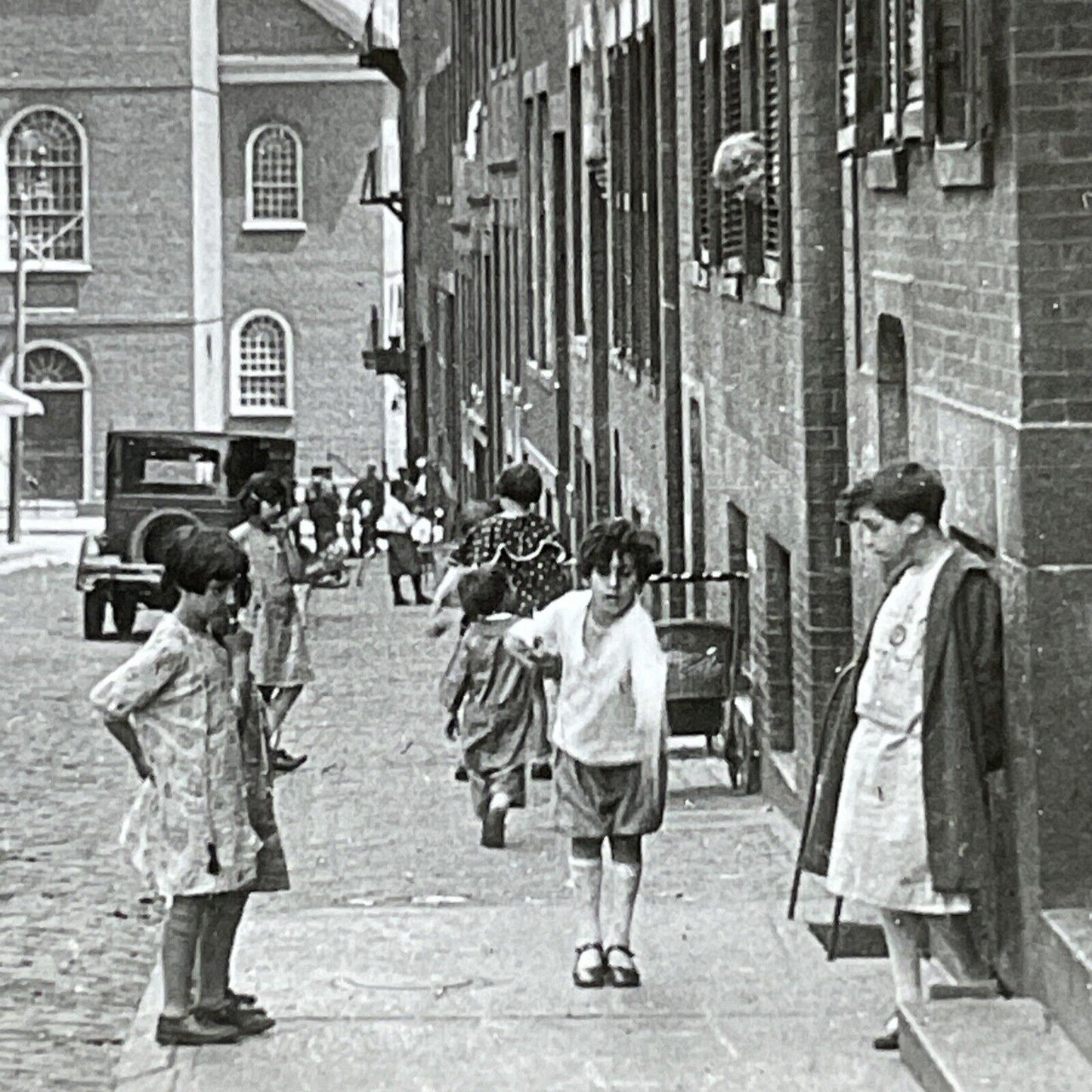 Antique 1910s Poor Children In Boston Massachusetts Stereoview Photo Card V2634