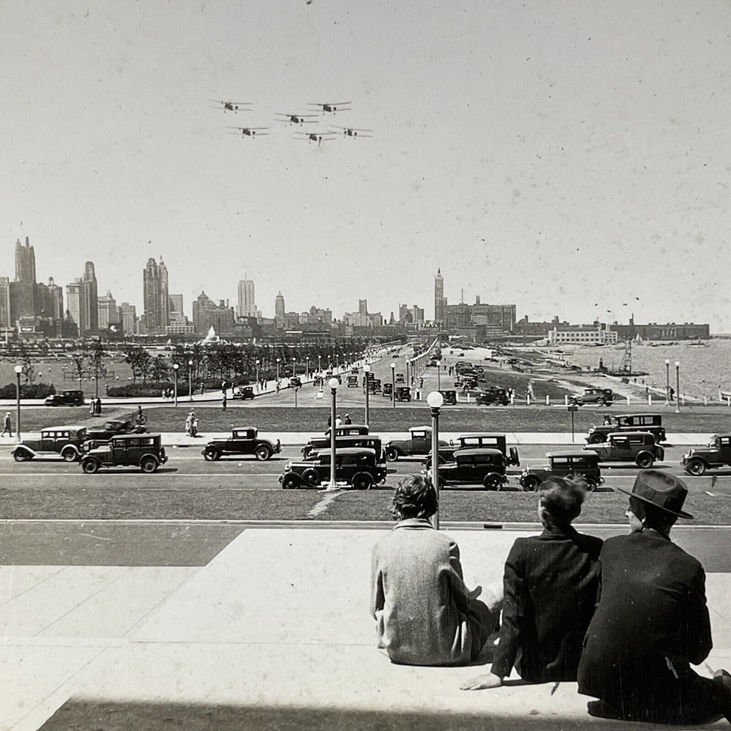 Antique 1930s Downtown Chicago Streets With Cars Stereoview Photo Card V2599